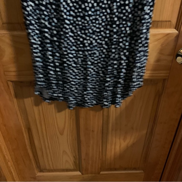 Patterned tank - Picture 3 of 5